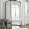 OMERA - Grand miroir rectangulaire en bois de paulownia doré